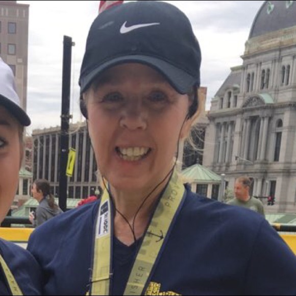 Meet your Posher, Robin - Picture 1 of 1